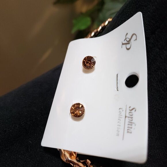 Women's Gold Tone Rhinestone Heart Pendant with Bold Chain Necklace w/ Earrings - Picture 5 of 7